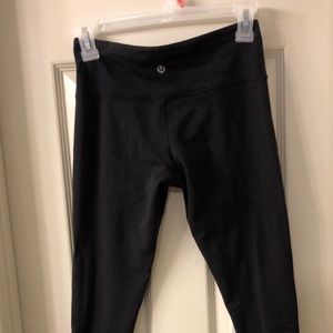 size 4 black lululemon leggings